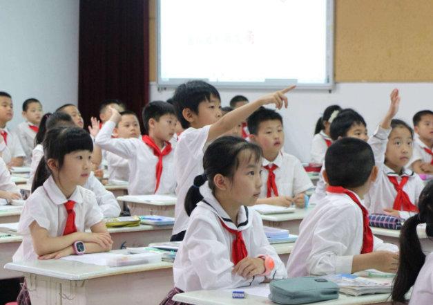 打造学习空间多关注科学科普内容去术语化讲科学要生动有趣 打造学习空间多关注科学科普内容去术语化讲科学要生动有趣